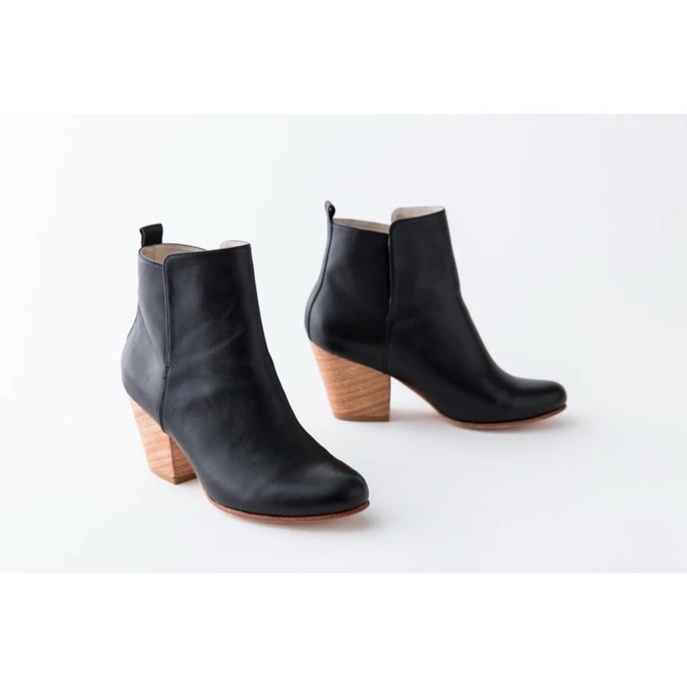 FORTRESS OF INCA Adriana Coco Black Leather Ankle Boots 8